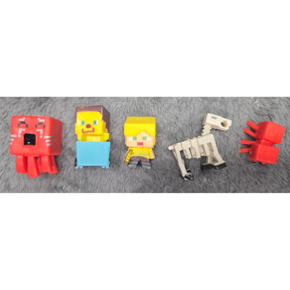 Minecraft Mini Figures Lot of 5 Ghast Steve Minecart Alex Skeleton Horse Spider